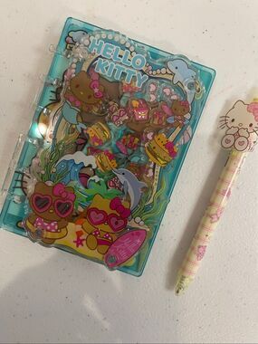 Hello Kitty Acrylic Shaker Notebook and pen